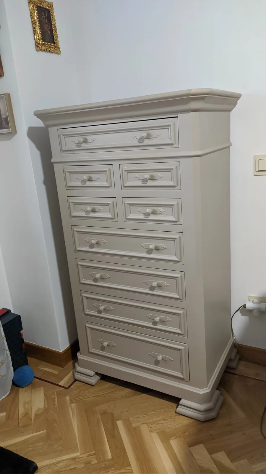 Cómoda chiffonier lacada en blanco roto