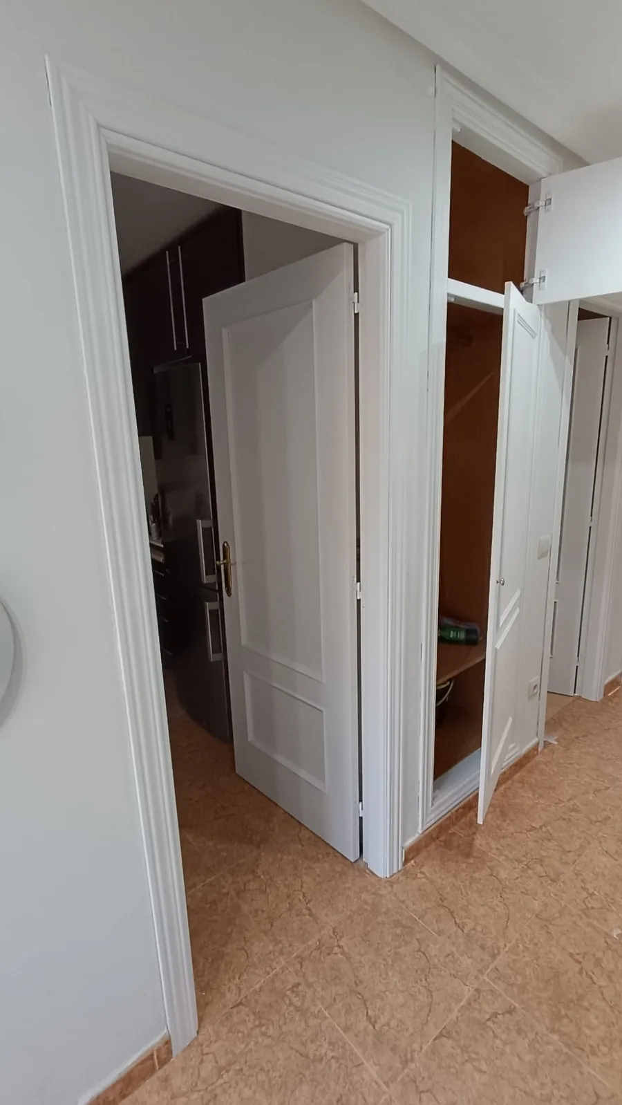 lacado armario empotrado puertas blanco en Majadahonda